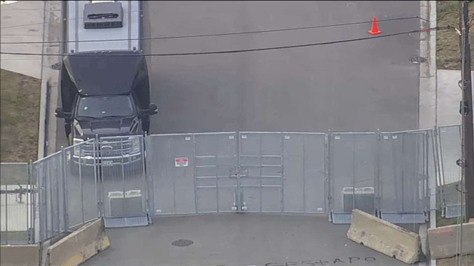 Fencing around Broadview ICE facility set to be removed
      